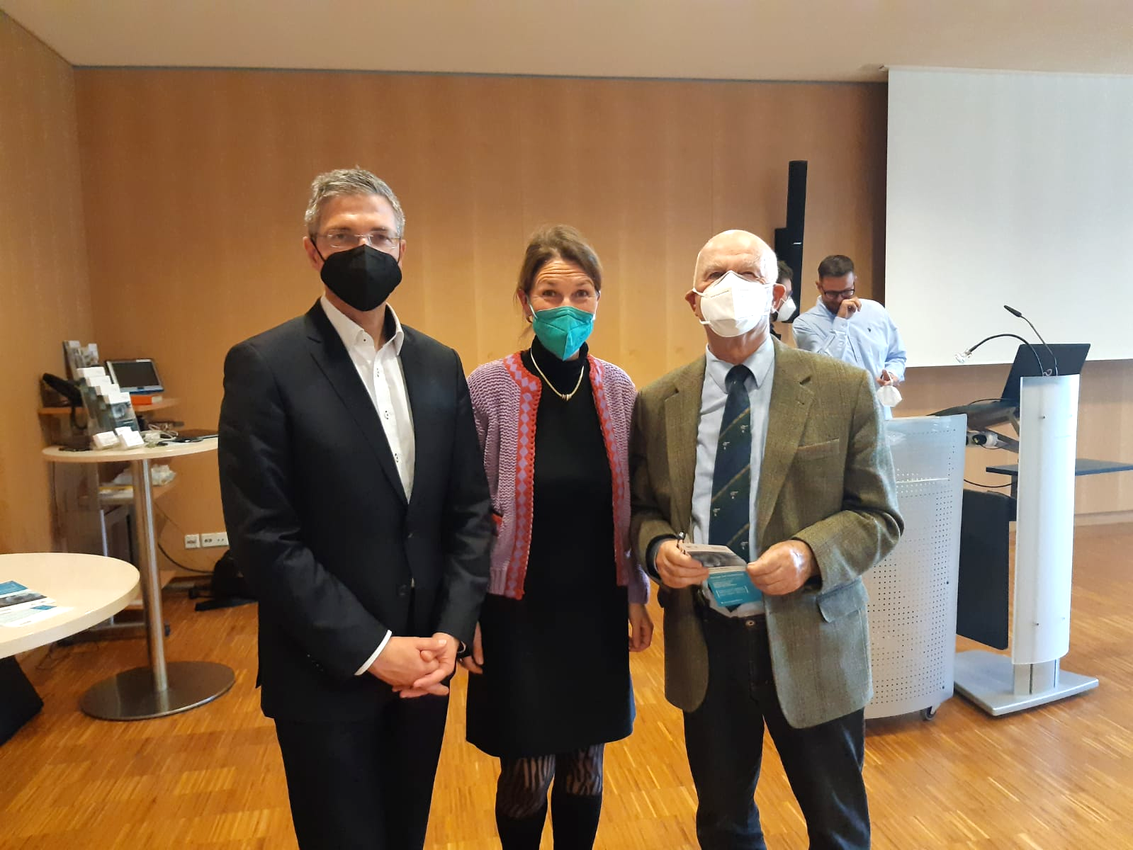 OB M. Schubert, Prof. Dr. med. Anja Liekfeld, R. König GF
